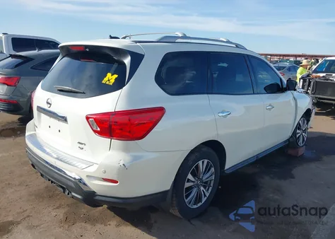 2017 Nissan Pathfinder Sl z USA, uszkodzony, nr VIN 5N1DR2MM3HC617835